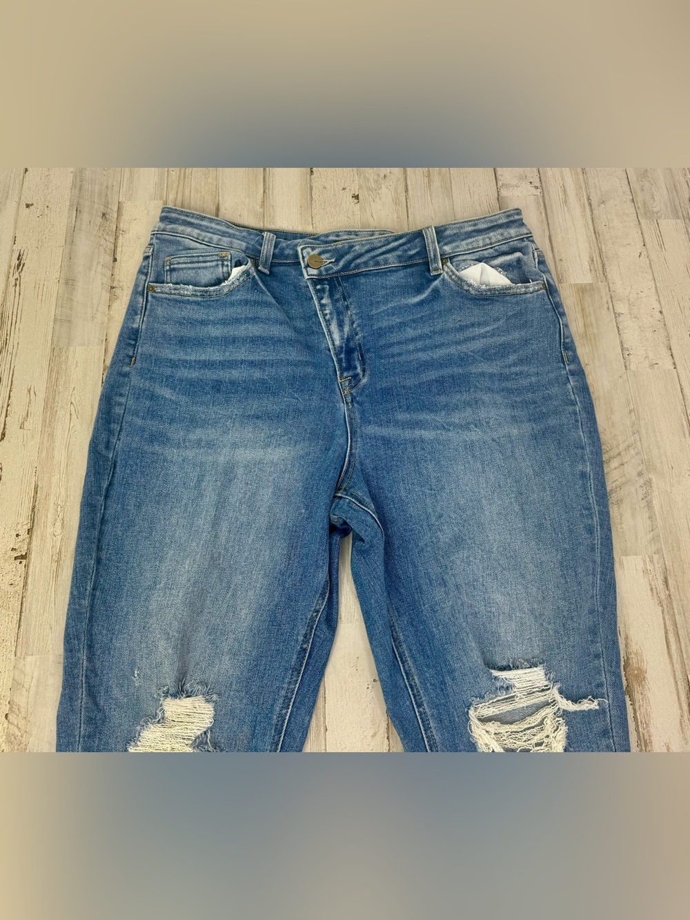 Mica Jeans Women's 31 (34x27) Light Wash Blue Distressed Raw Hem Stretch Crop - Picture 2 of 12
